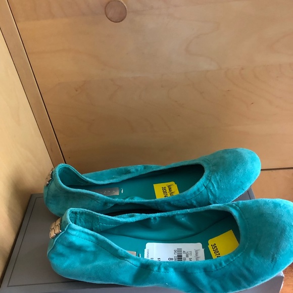 NWT Beautiful BCBGMAXAZRIA flats bought at Newman Marcus - Picture 2 of 6